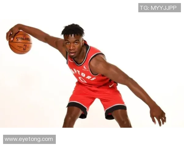 猛龙赛场爆发小插曲，裁判如何处理？