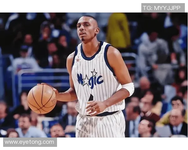 球星退役后转行主播,人气不减反增 球星退役后转行主播,人气不减反增